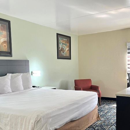 Baymont By Wyndham Cincinnati Sharonville Esterno foto