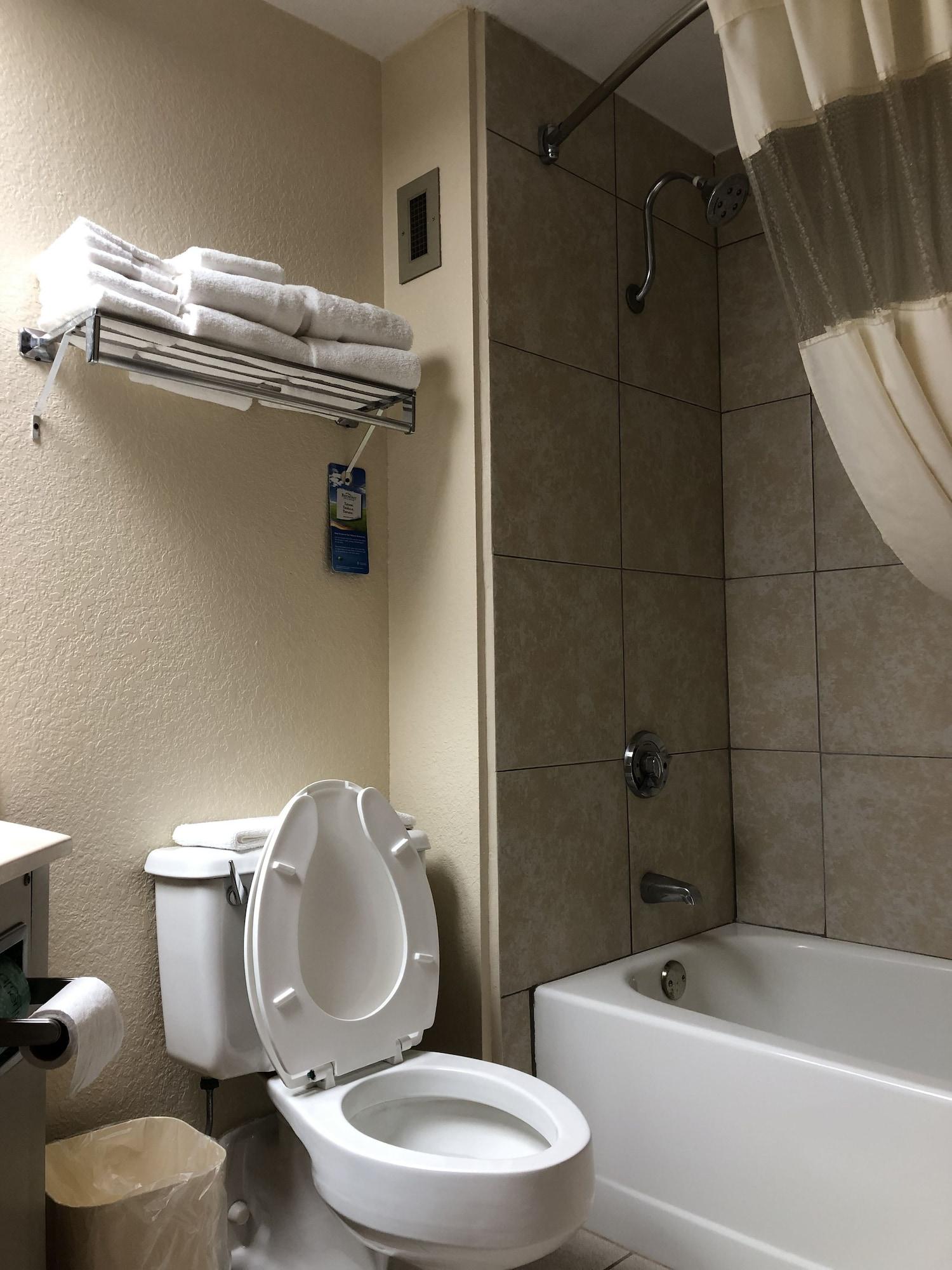 Baymont By Wyndham Cincinnati Sharonville Esterno foto