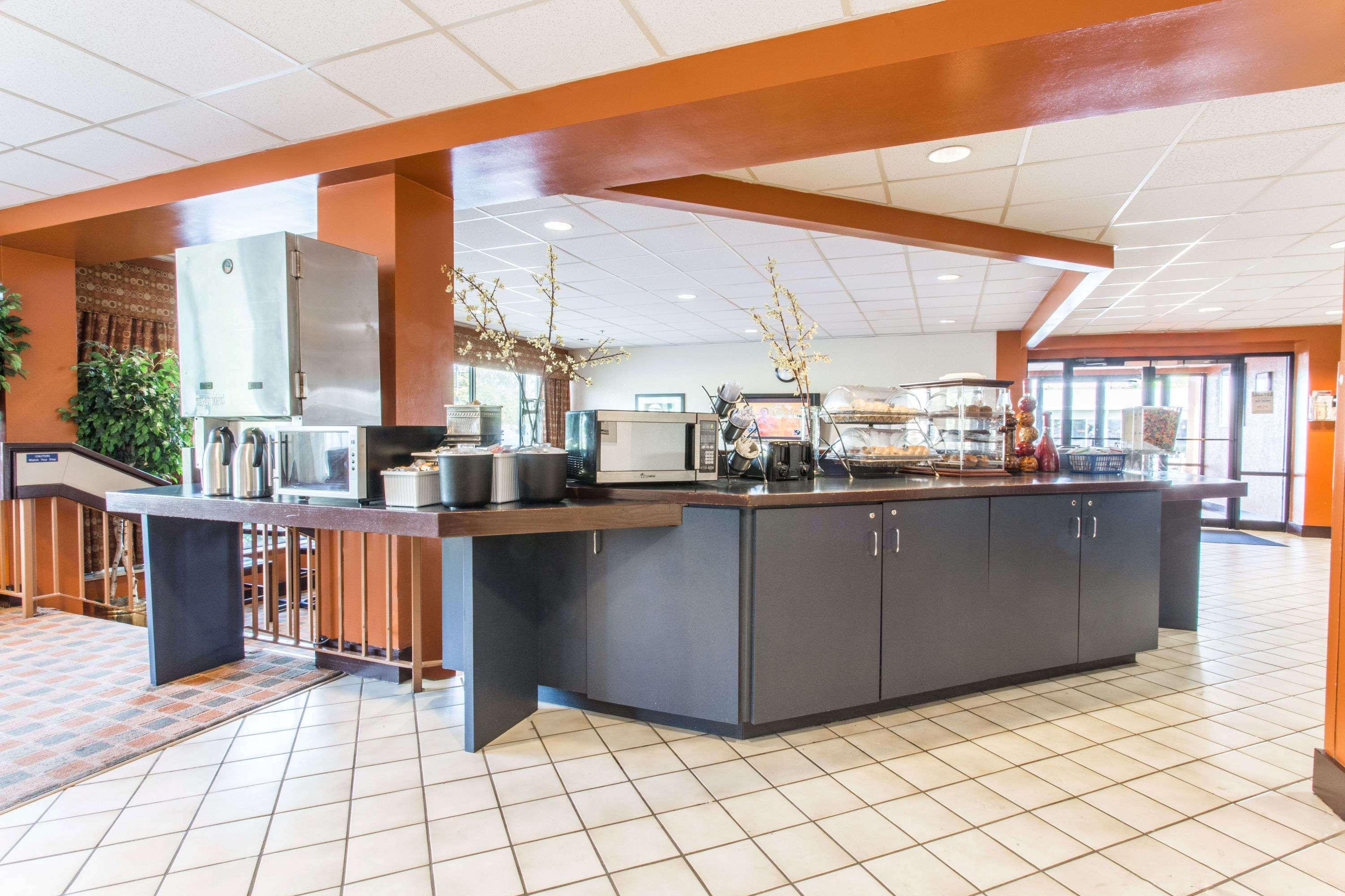 Baymont By Wyndham Cincinnati Sharonville Esterno foto