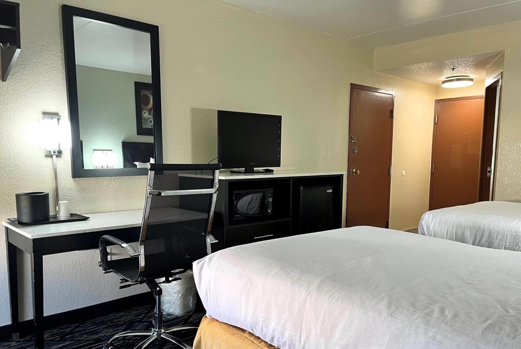 Baymont By Wyndham Cincinnati Sharonville Esterno foto