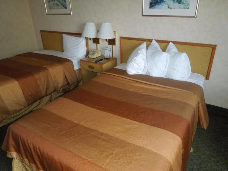 Baymont By Wyndham Cincinnati Sharonville Esterno foto